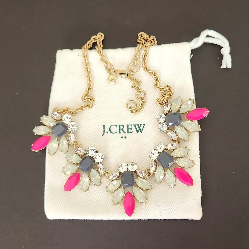 J Crew Factory Pink and Crystal Statement Necklace - Picture 4 of 4